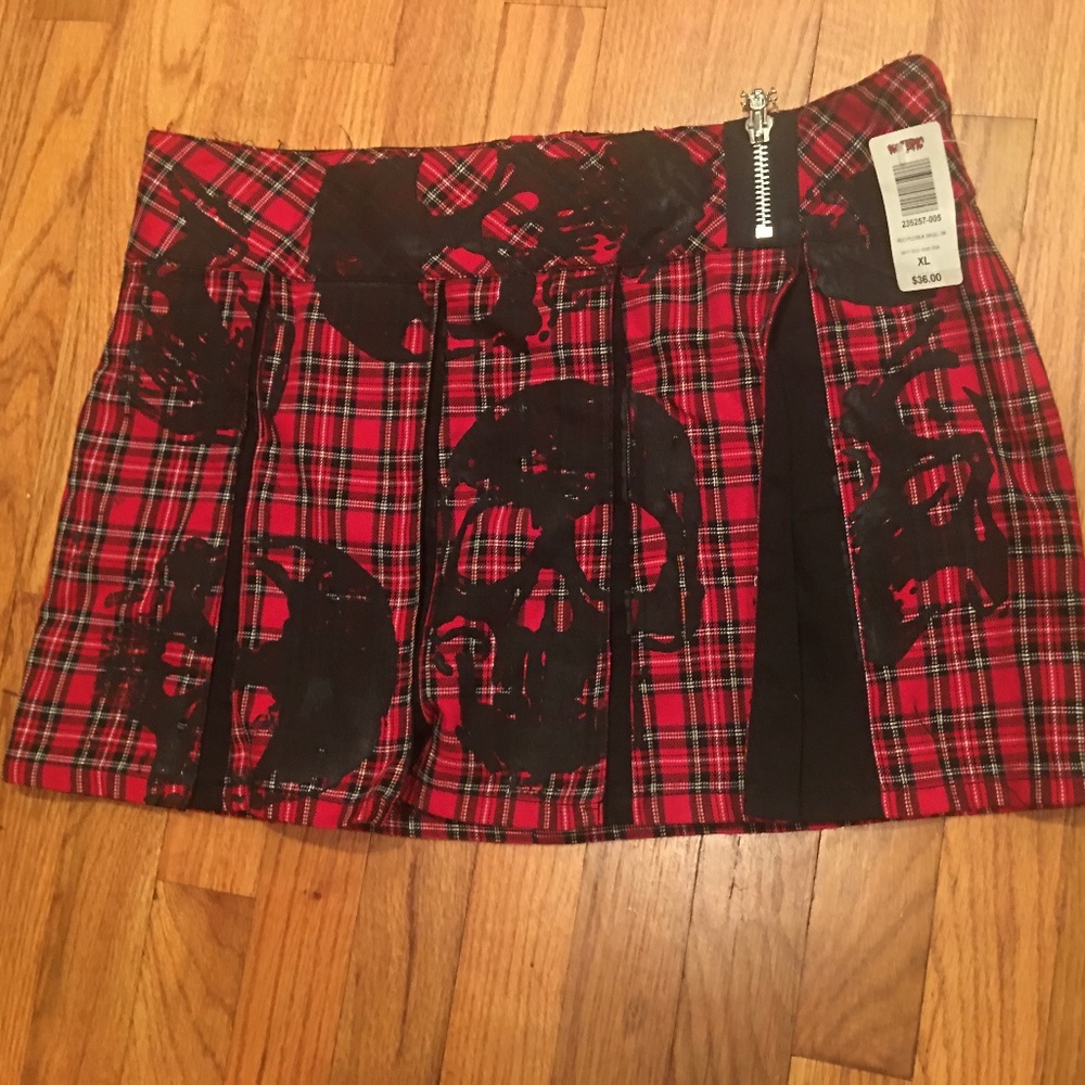 Women's Plaid Skull Mini Skirt